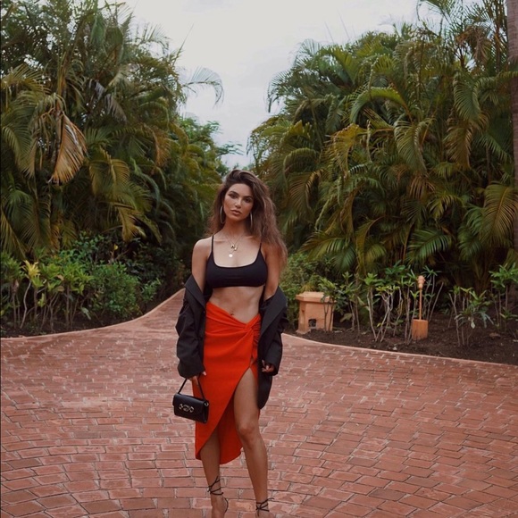 Revolve NBD Kayla skirt - Picture 2 of 5